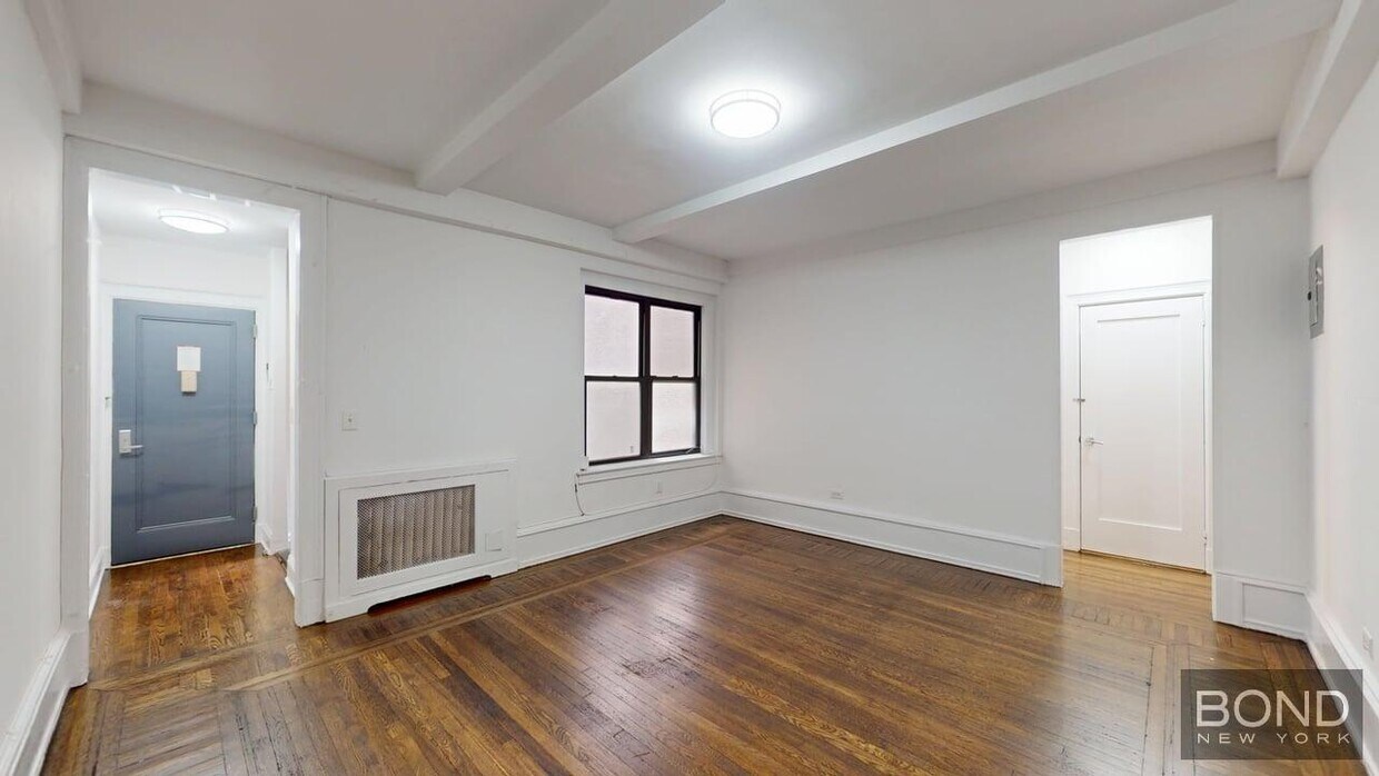 Foto principal - 140 W 55th St
