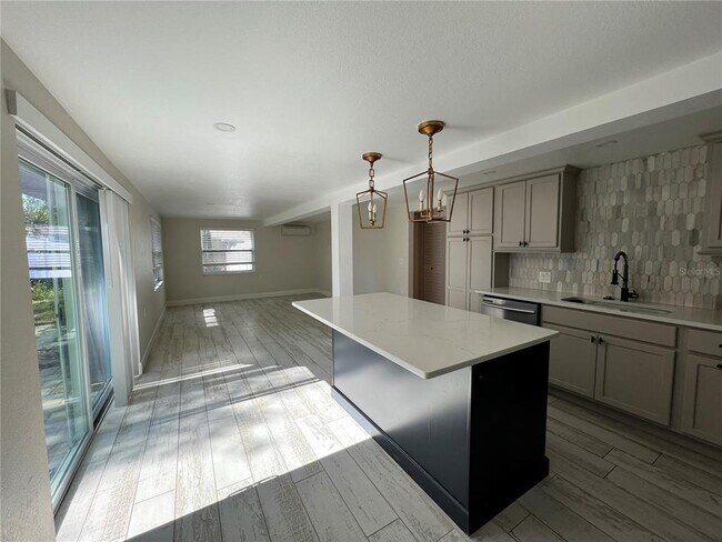 Building Photo - 1142 LOTUS DRIVE UNIT C