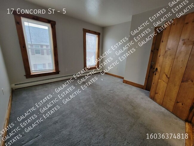 Building Photo - 3 Bedroom 1 Bath Concord NH 2nd floor apar...