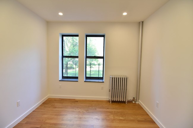 Building Photo - 3971 Gouverneur Ave