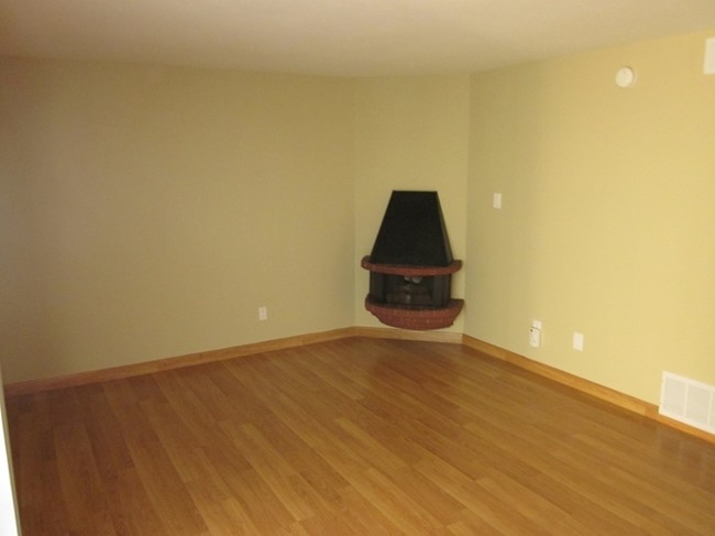 Interior Photo - 1847 Missouri St