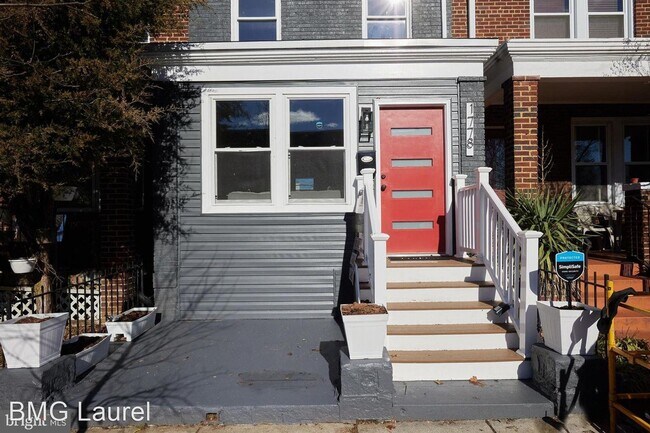 Building Photo - 4 br, 2.5 bath House - 1778 Lang Pl NE
