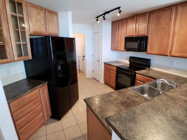 Building Photo - 7587 S Quatar Way