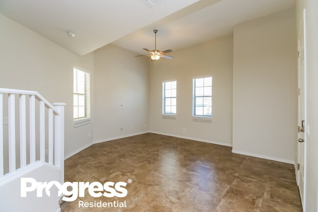 Building Photo - 1692 S Desert View Pl