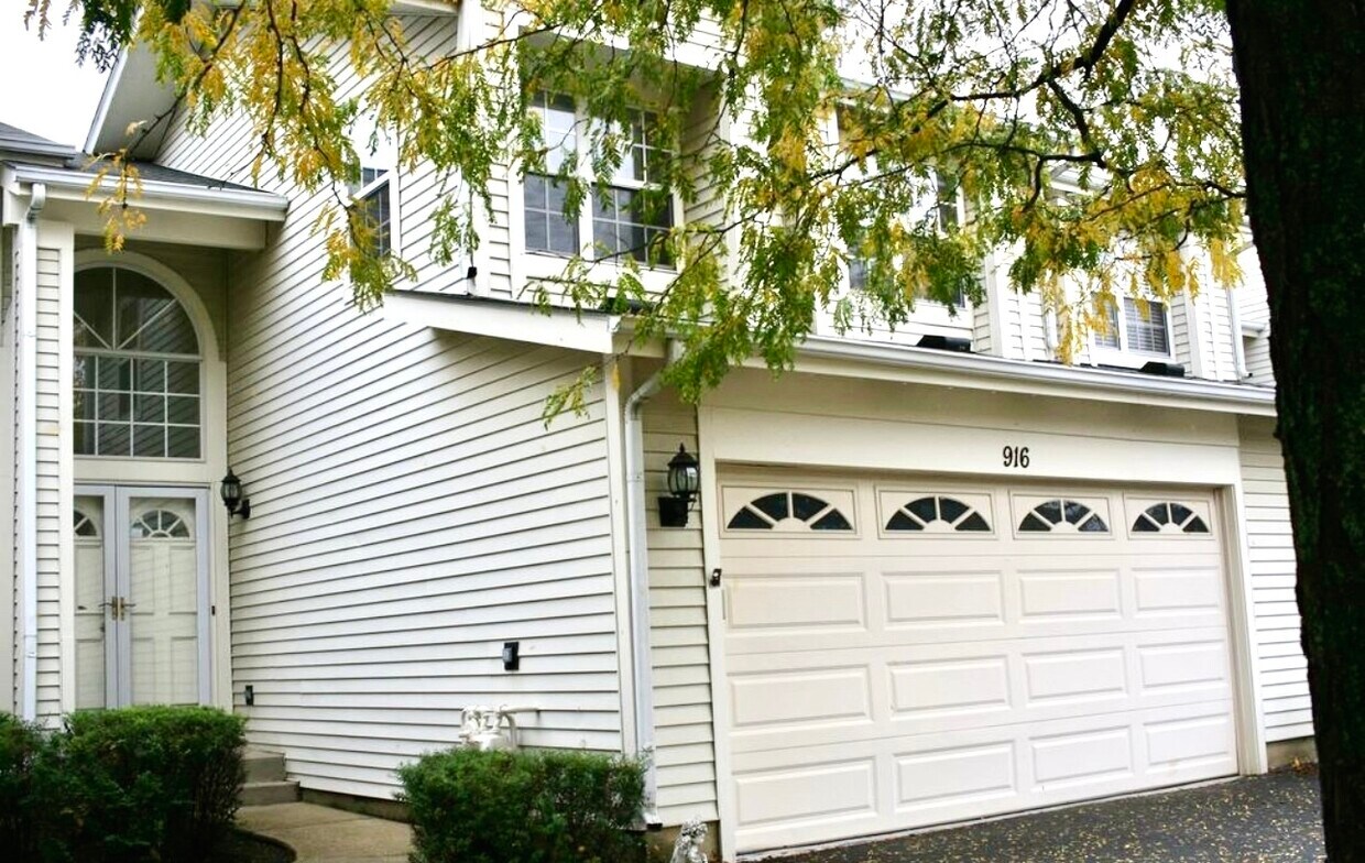916 Sturnbridge Ct, Schaumburg, IL 60173 Townhome Rentals in