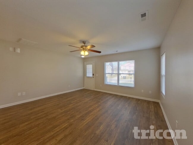 Building Photo - 1624 Long Paw Ln