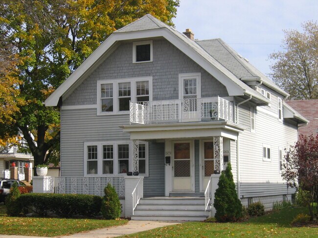 Foto del edificio - 2476 N 66th St