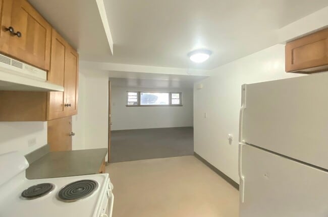 Building Photo - 5700 W 35th St