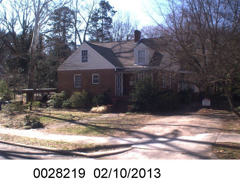 Foto principal - 305 Brooks Ave