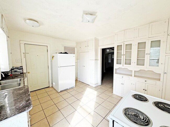 Foto del edificio - 504 W Ave E