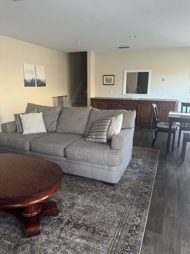 Foto del edificio - 3/2/2 Gated Community, Fenced Yard, Pool Access