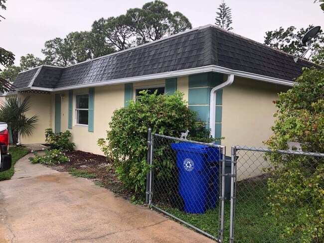 Building Photo - 1517 41st Ave
