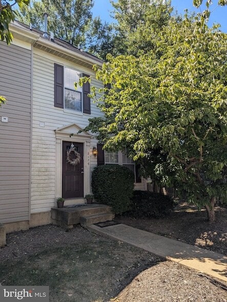 Primary Photo - 2176 S Glebe Rd