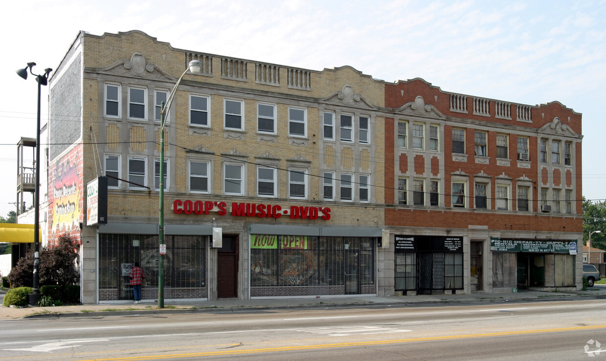 Primary Photo - 1613 W 87th St