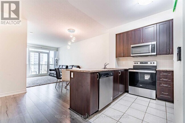 Photo du bâtiment - 349 Rathburn Rd W