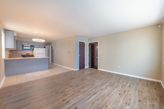 Building Photo - 2041 N 19th Ave