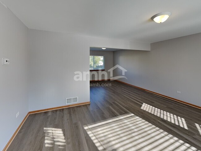 Foto del edificio - 2438 Foxtail Ct