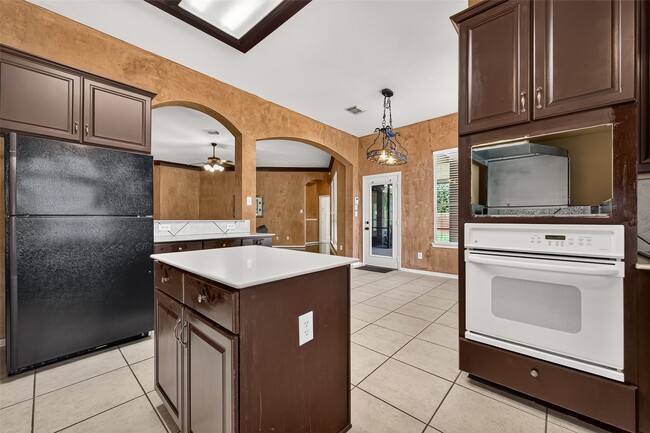 Foto del edificio - 6323 Echo Lakes Ln