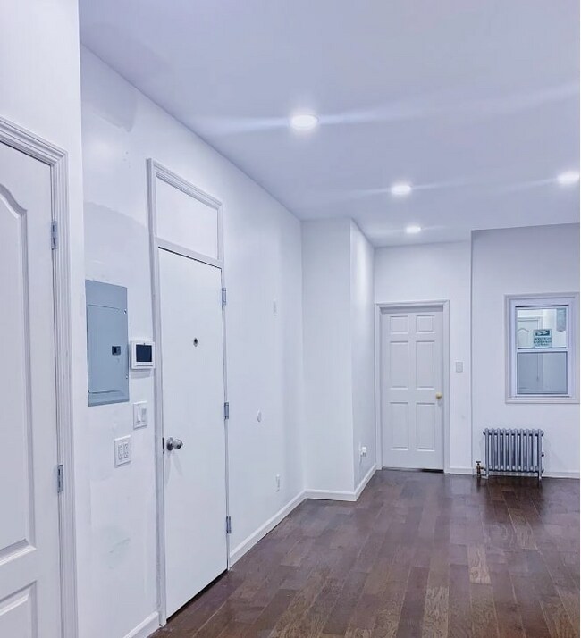 Building Photo - 710 MacDonough St