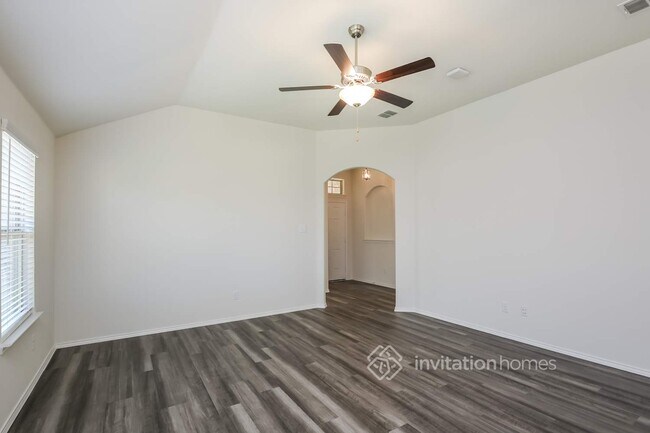 Foto del edificio - 5352 Brentlawn Dr