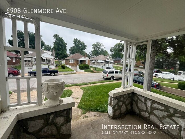 Foto del edificio - 6908 Glenmore Ave