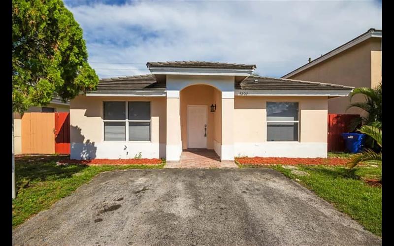 EXPRESS HOMES House Rental in Opalocka, FL