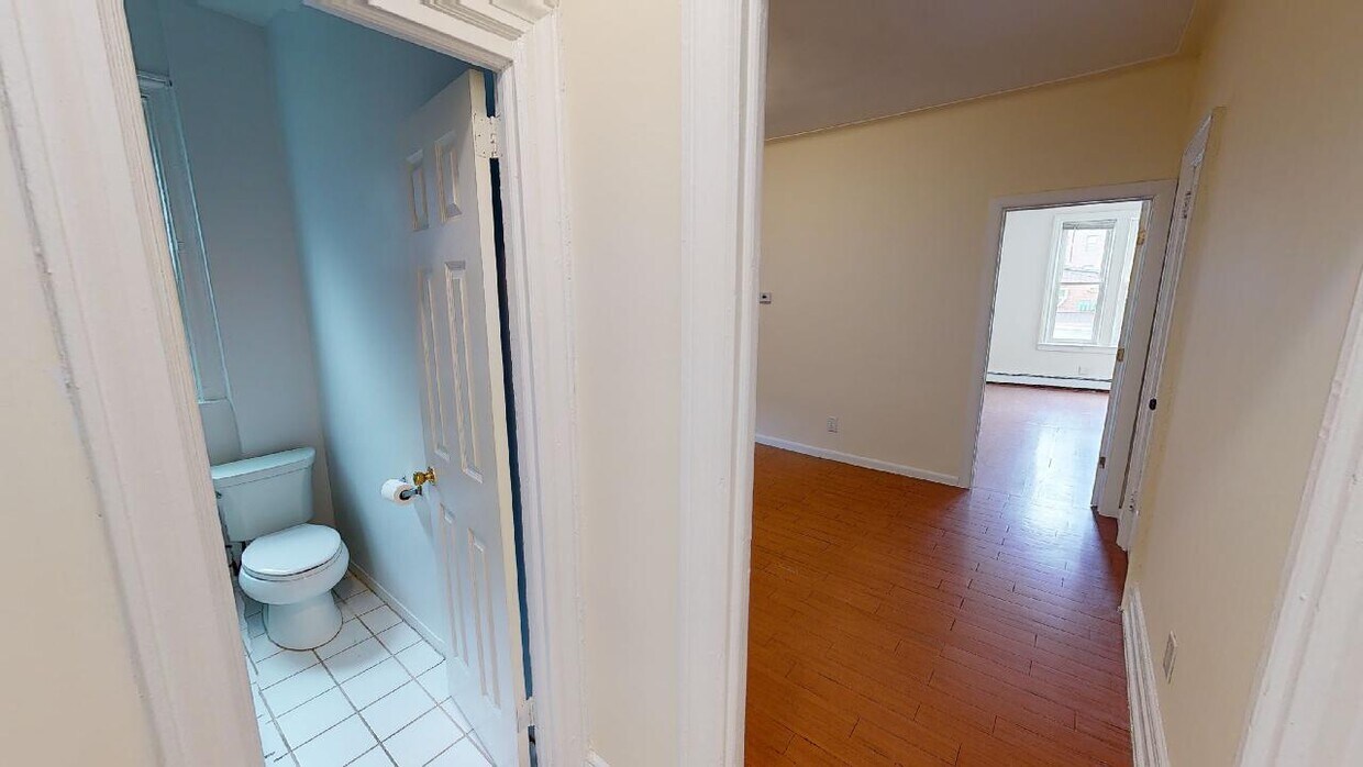 Foto principal - 7173 Yellowstone Blvd