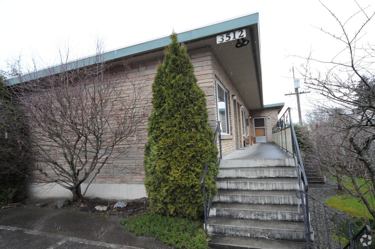 Foto del edificio - 3512 NE 94th St