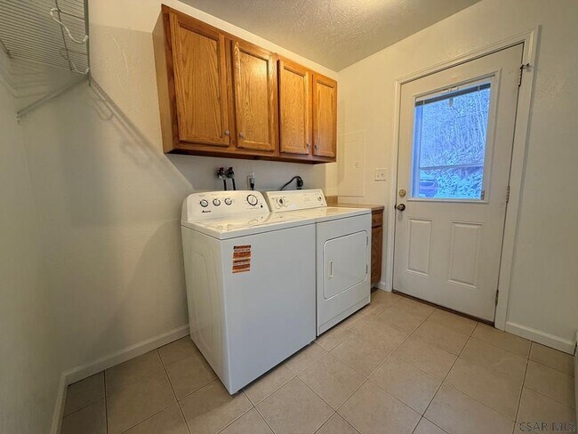 Foto del edificio - 1915 Young St