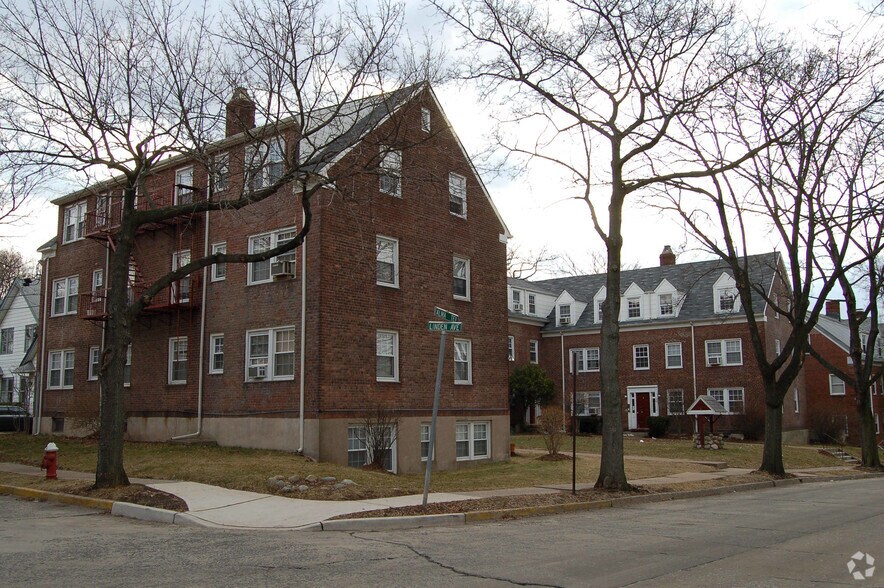 500 Alma Ter Unit B6, Teaneck, NJ 07666 Apartments in Teaneck, NJ