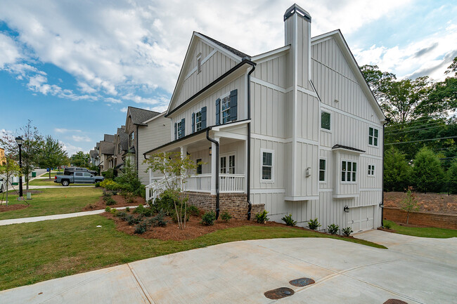 Foto del edificio - 1951 Park Chase Ln NE