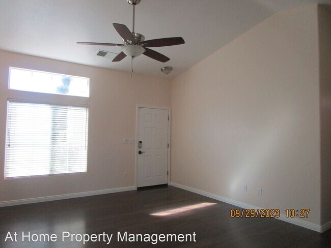 Foto del edificio - 3 br, 2 bath House - 11408 Pacific Breeze Ave