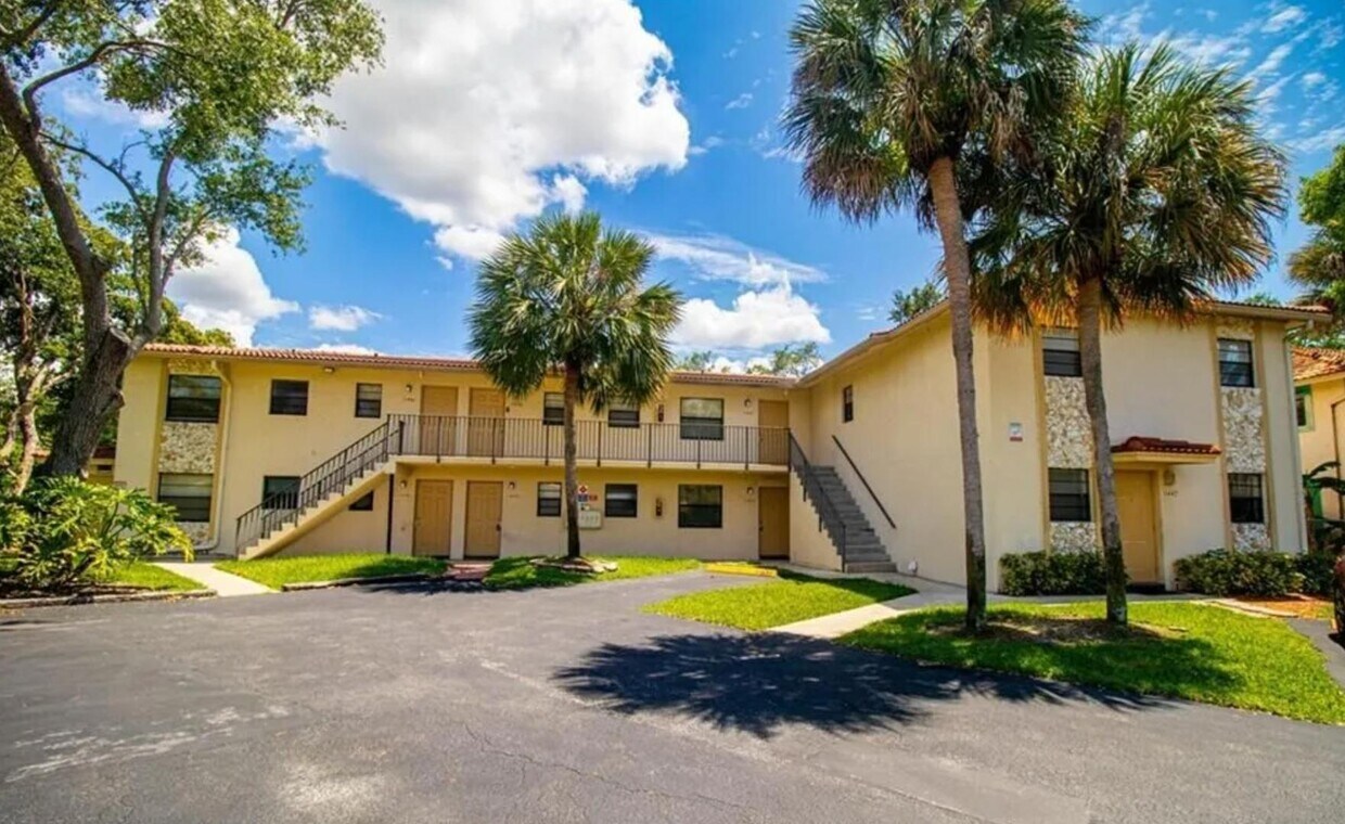 Building Photo - 11430-11442 Building Coral Springs - Unit 11432