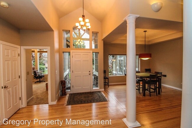 Building Photo - 3 br, 2.5 bath House - 14825 18th Ct SE
