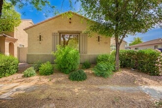 Building Photo - 3721 S Vineyard Ave