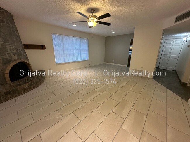 Building Photo - 3505 W Alana Ln