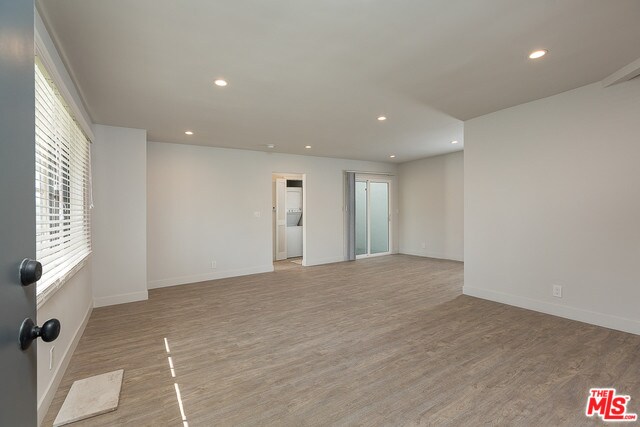 Building Photo - 1107 S Bronson Ave