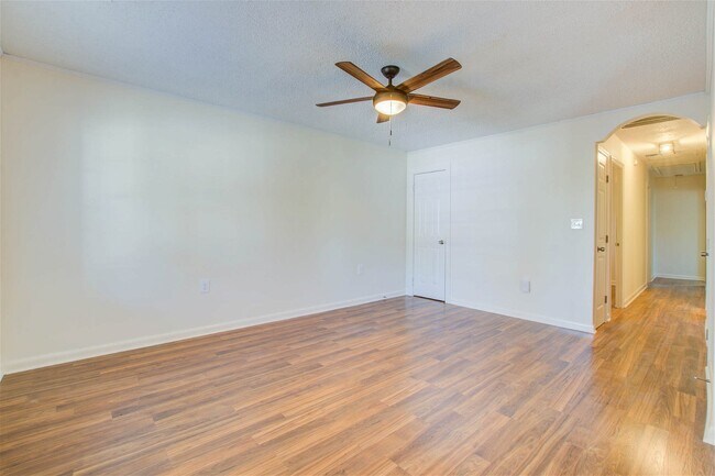 Building Photo - 813 Minnie Street, Charleston, SC 29407 - ...
