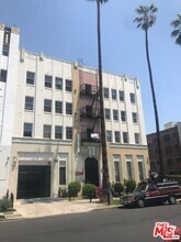 Building Photo - 814 S Hobart Blvd