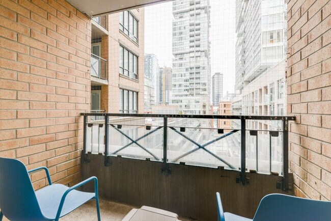 Photo du bâtiment - 140 Simcoe St