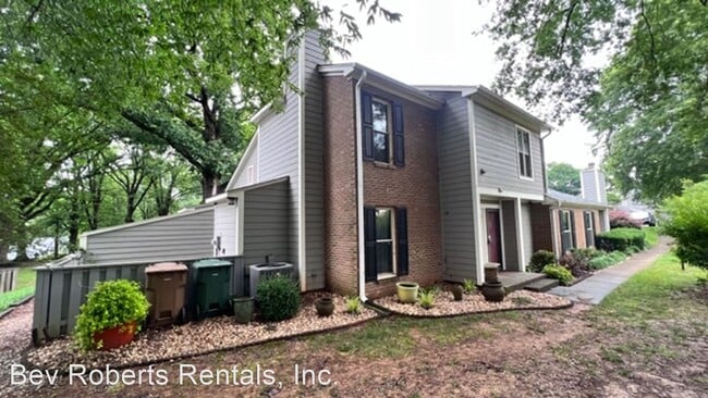 Building Photo - 3 br, 2.5 bath House - 240 Clancy Circle