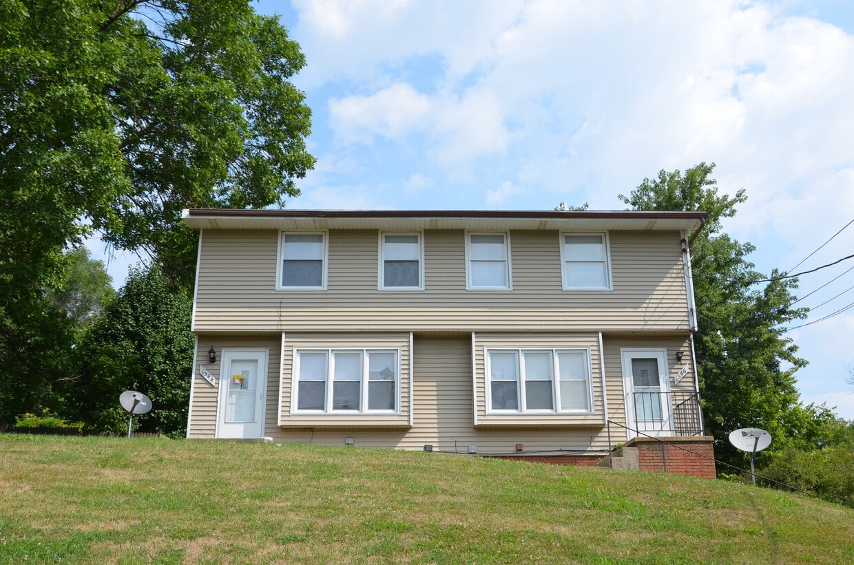 Primary Photo - 1544 E Park Ave