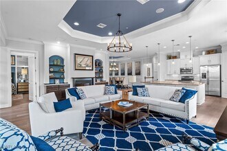Building Photo - 8756 Bellano Ct