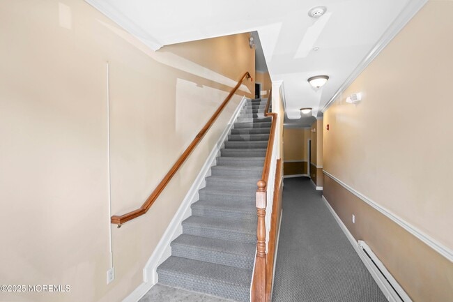Building Photo - 414 Sloan Ct