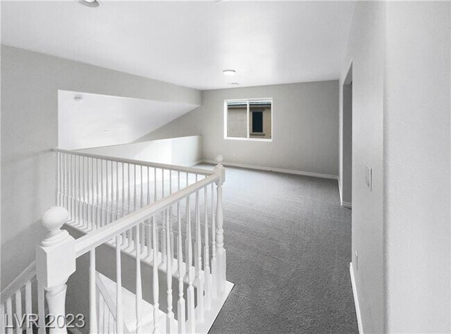 Foto del edificio - 317 Iron Summit Ave