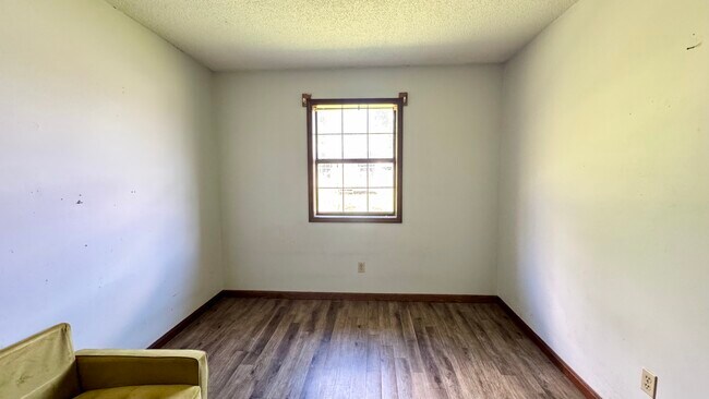 Building Photo - 1346 S Post Oak Rd