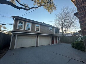 Building Photo - 4410 Pease St