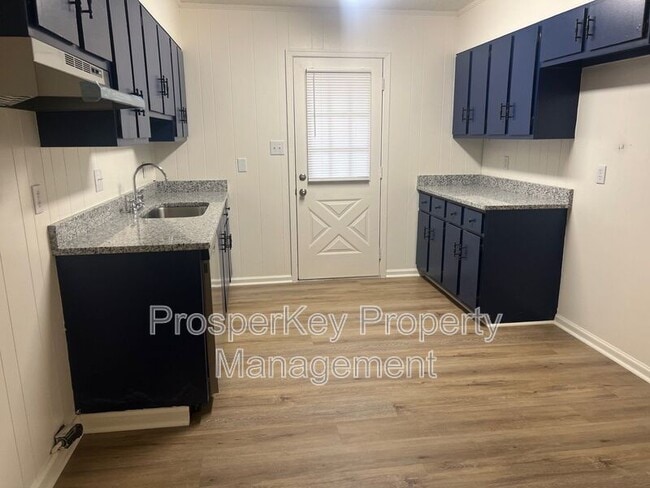 Building Photo - 453 Pecan Tree Ct