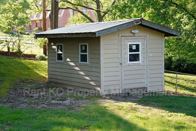 Foto del edificio - 5540 N Garfield Ave