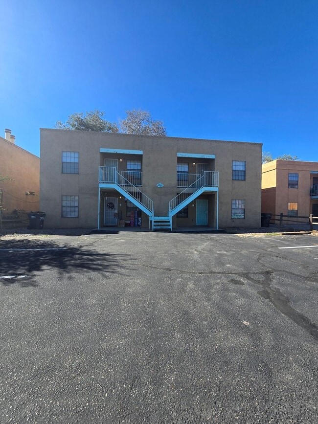 Building Photo - Comfortable 2 Bedroom Rio Rancho Apartment